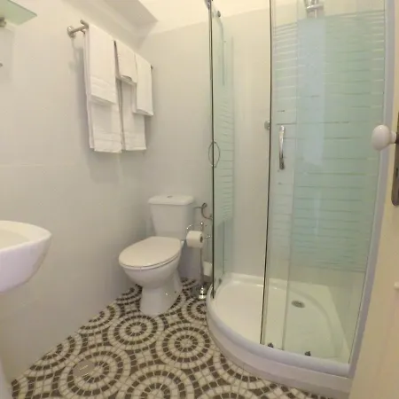 Roaz De Bandeira Πανσιόν 3*